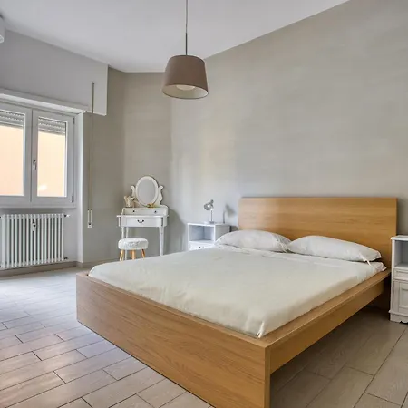 La Casa Di Manu - San Pietro 아파트 *